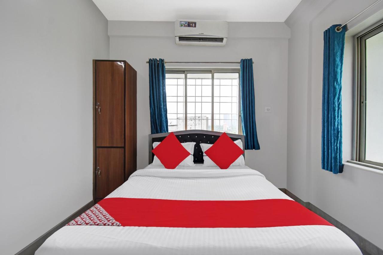 Super Hotel O J M T Upasana Колката Екстериор снимка